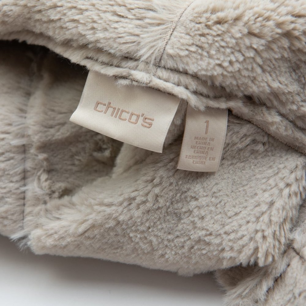 Chico's Faux Shearling Vest Open Front Comfy Soft Outerwear Tan Size 1 Medium - Picture 4 of 7